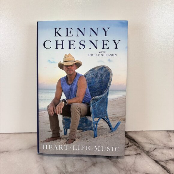 Other - Kenny Chesney Signed First Edition Heart Life Music Autograph Book Tour Country